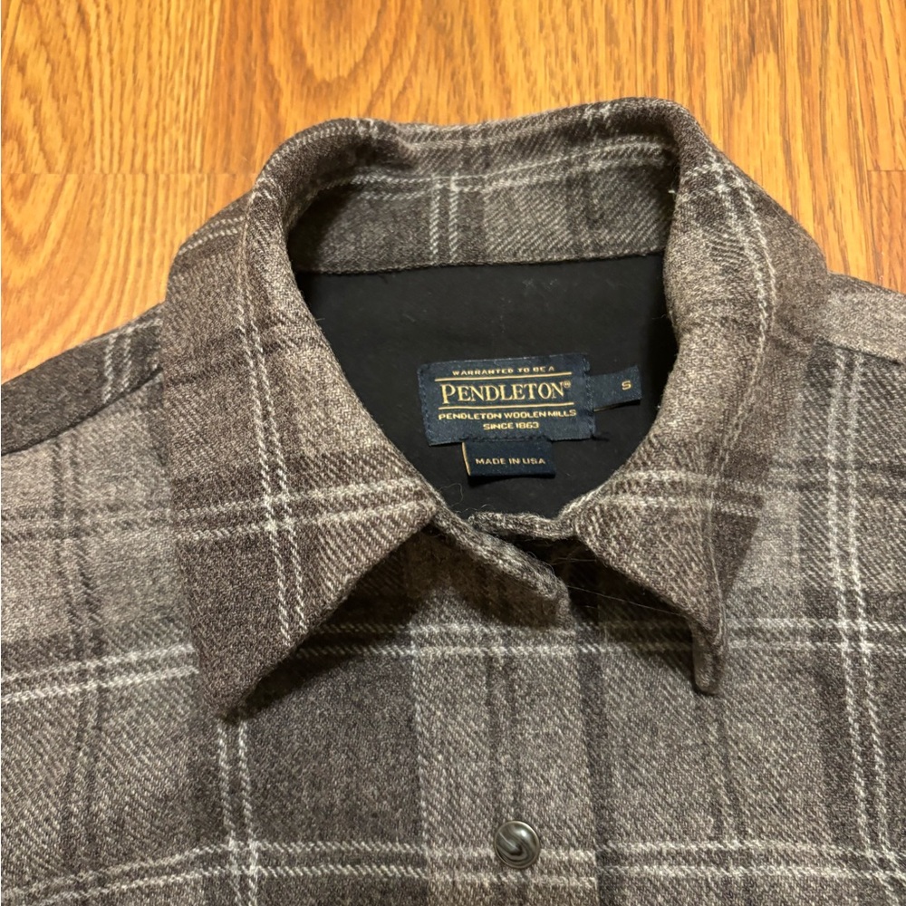 Pendleton Brown and Gray Plaid Wool Shirt Jacket - size S - Picture 2 of 12